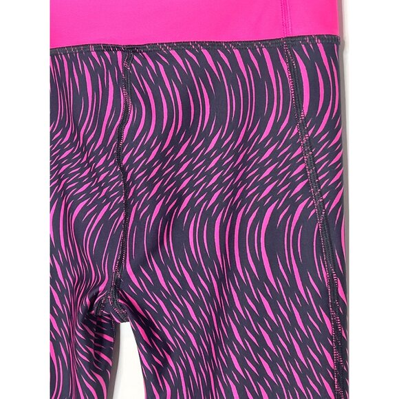 Under Armour XS Pink Black Compression Crop Leggings - Picture 9 of 10